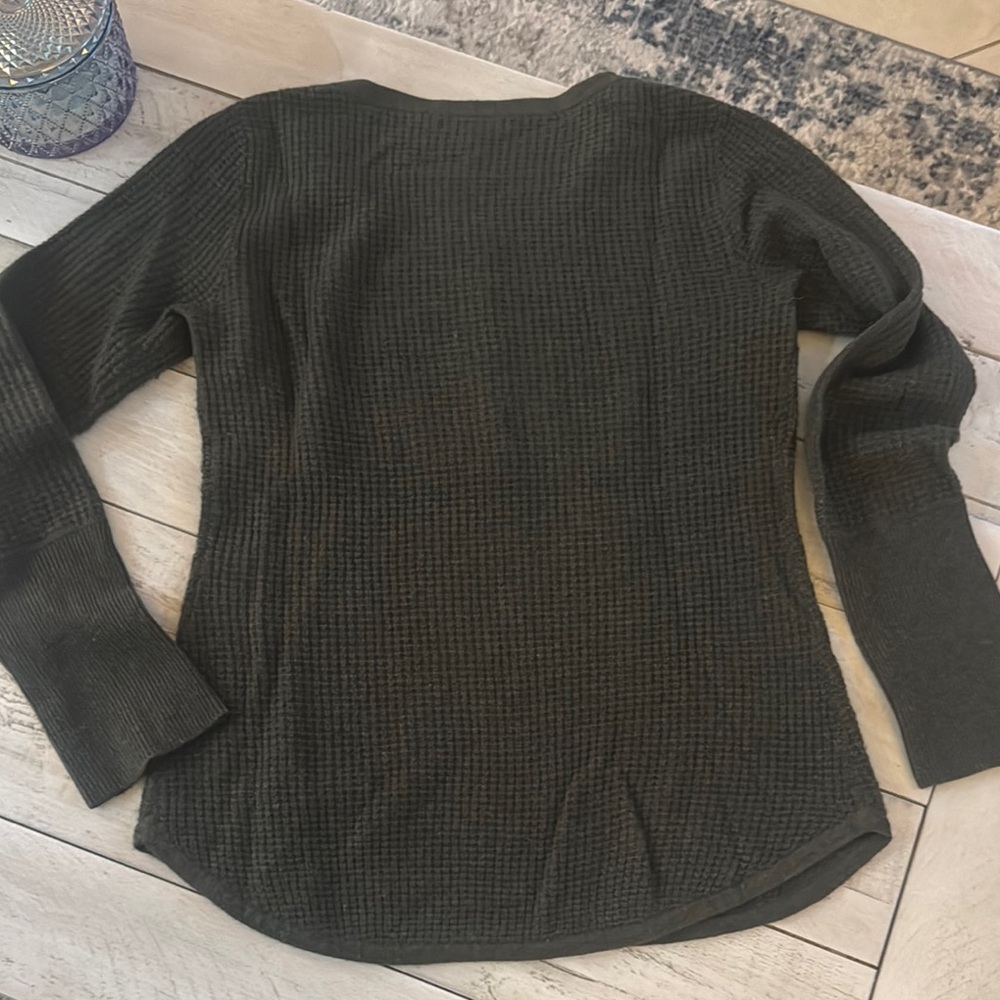 Aqua brand Green Ribbed Long Sleeve Crew Neck Sweater Cashmere - Picture 4 of 4